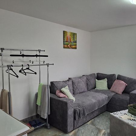 Vila Mir Pirot Eksteriør billede